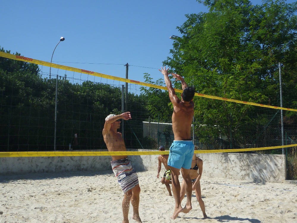 gal/saison 2009-2010/second_tournoi_beach/P1040552.JPG